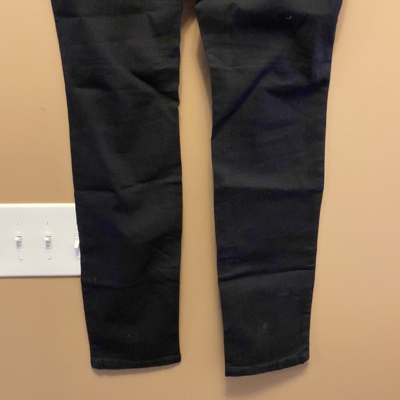Black stretch lightweight jeans never been worn. - Picture 5 of 5
